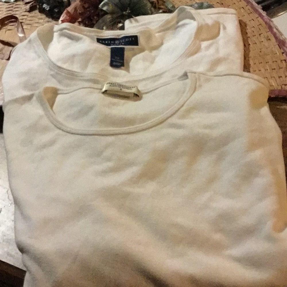 Bundle 2 long sleeve shirts